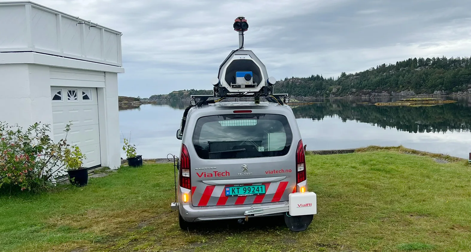 Comprehensive Mapping of the Municipal Road Network Using ViaPPS